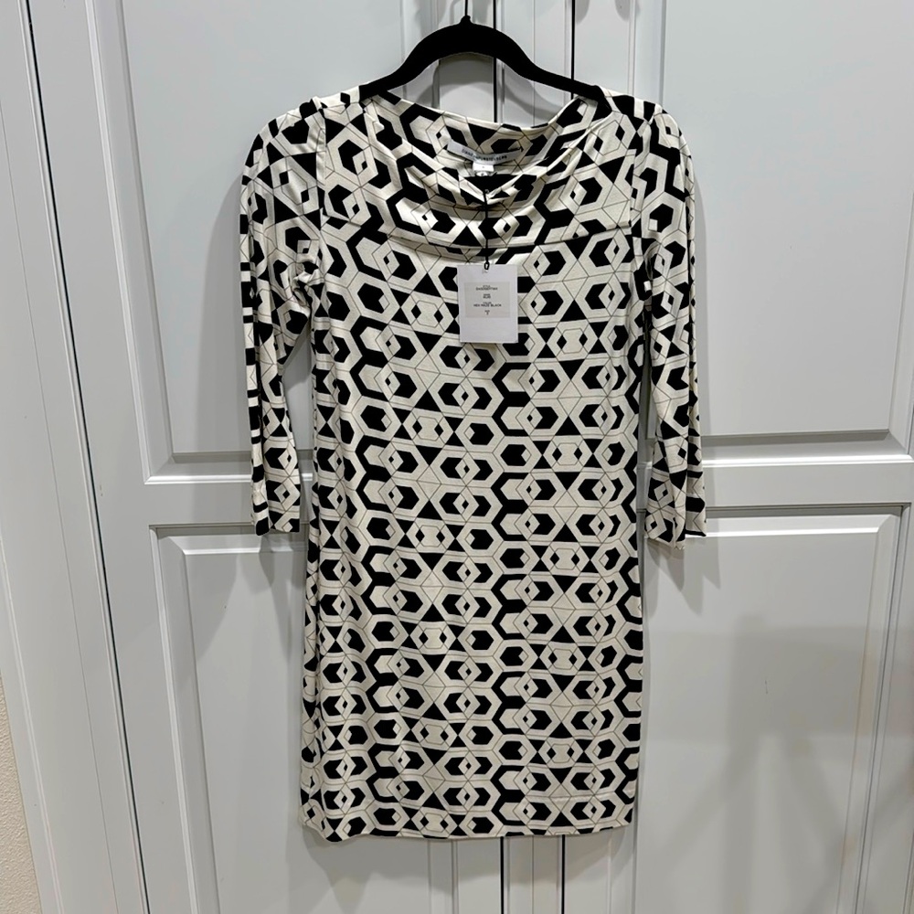 NWT Diane von Firstenberg dress size 2